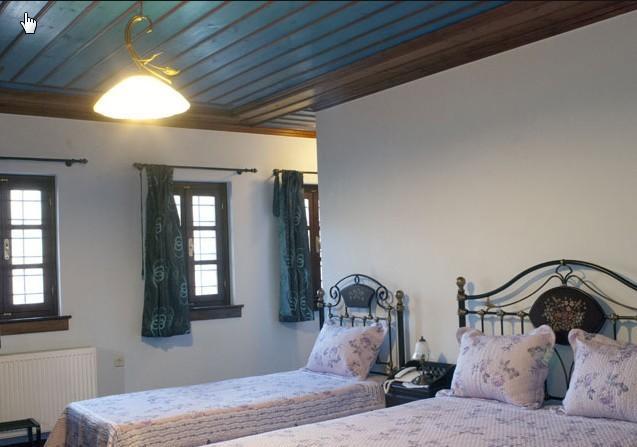 Hotel Dryades Negades Bagian luar foto